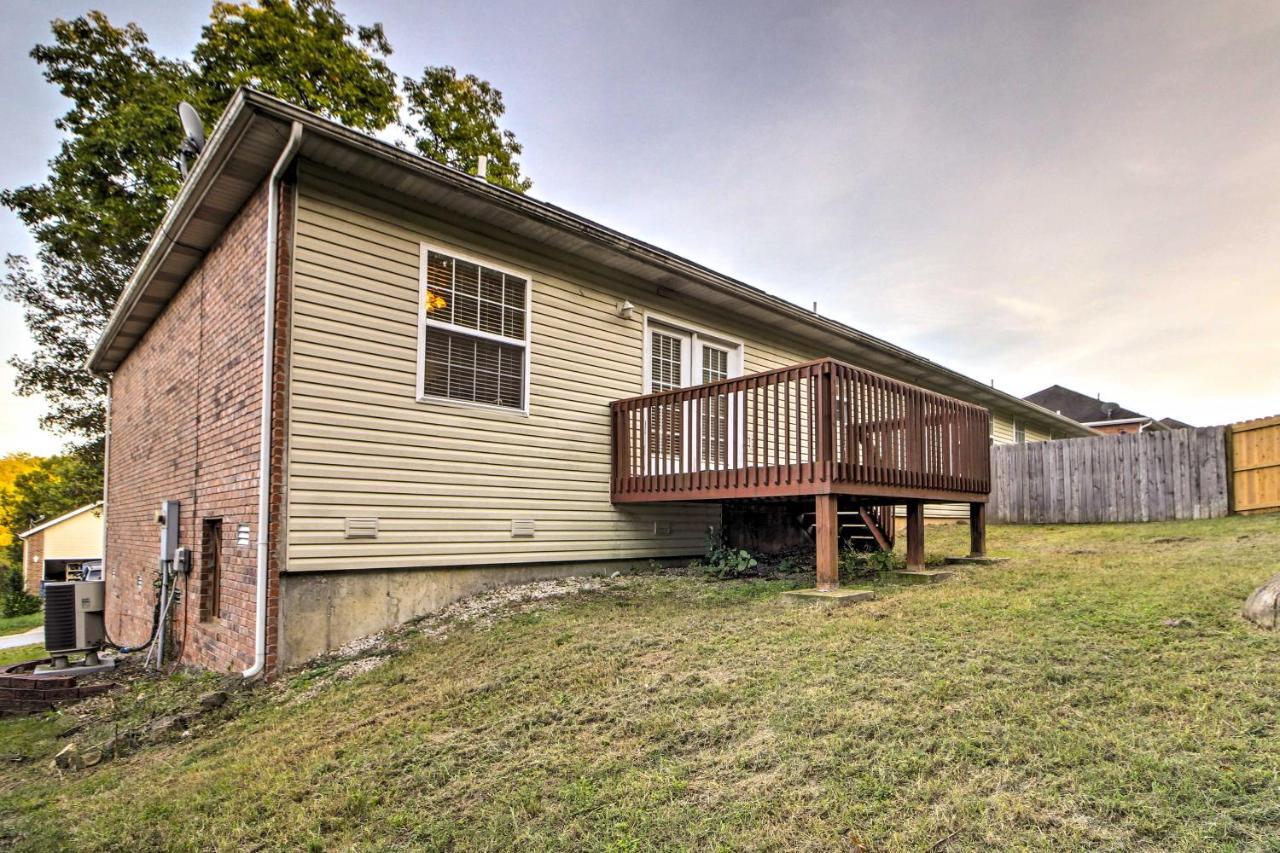 Branson Home With Deck Walk To The Strip And Creek! Exteriér fotografie